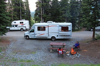 CDCA_Super-Van-Lifetstyle-Photo-1_65dcdffc-f3db-4e3c-a705-d041b0988737 CDCA_Super-Van-Lifetstyle-Photo-1_65dcdffc-f3db-4e3c-a705-d041b0988737